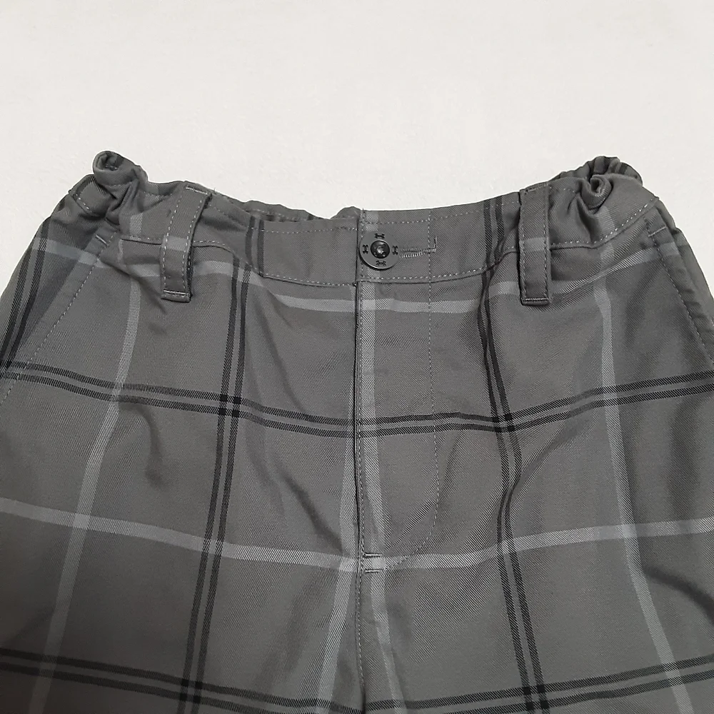 Under Armour Casual Shorts Boys Large
